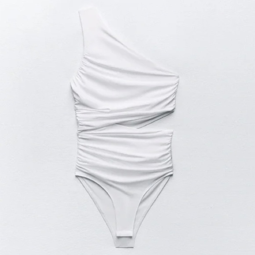 NWT | ZARA WHITE ASYMMETRICAL ONE SHOULDER CUT OUT RUCHED BODYSUIT BRIDE LEOTARD